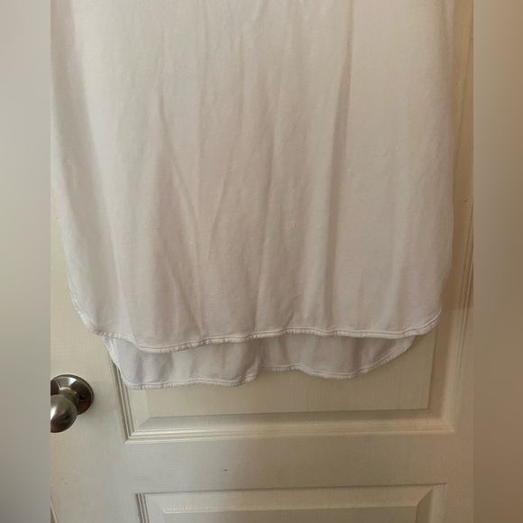 Lululemon High Low Tee - Picture 3 of 7